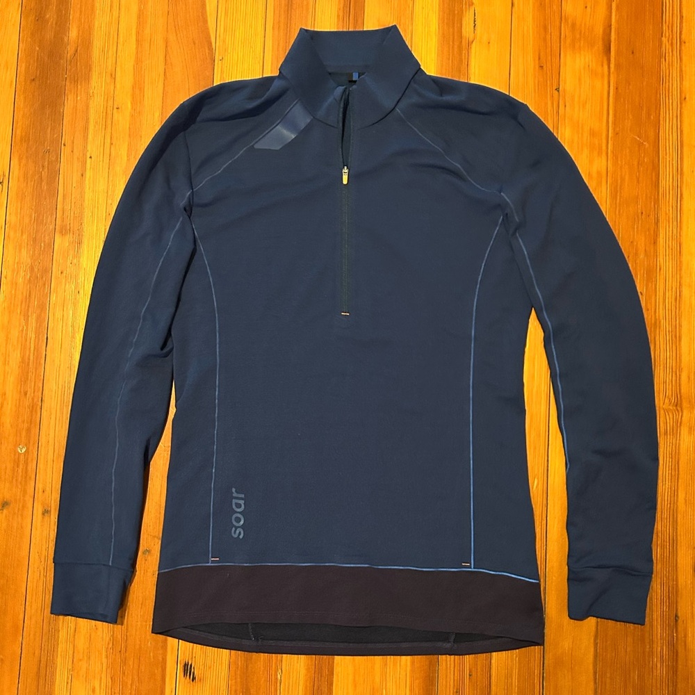 Soar half zip size small